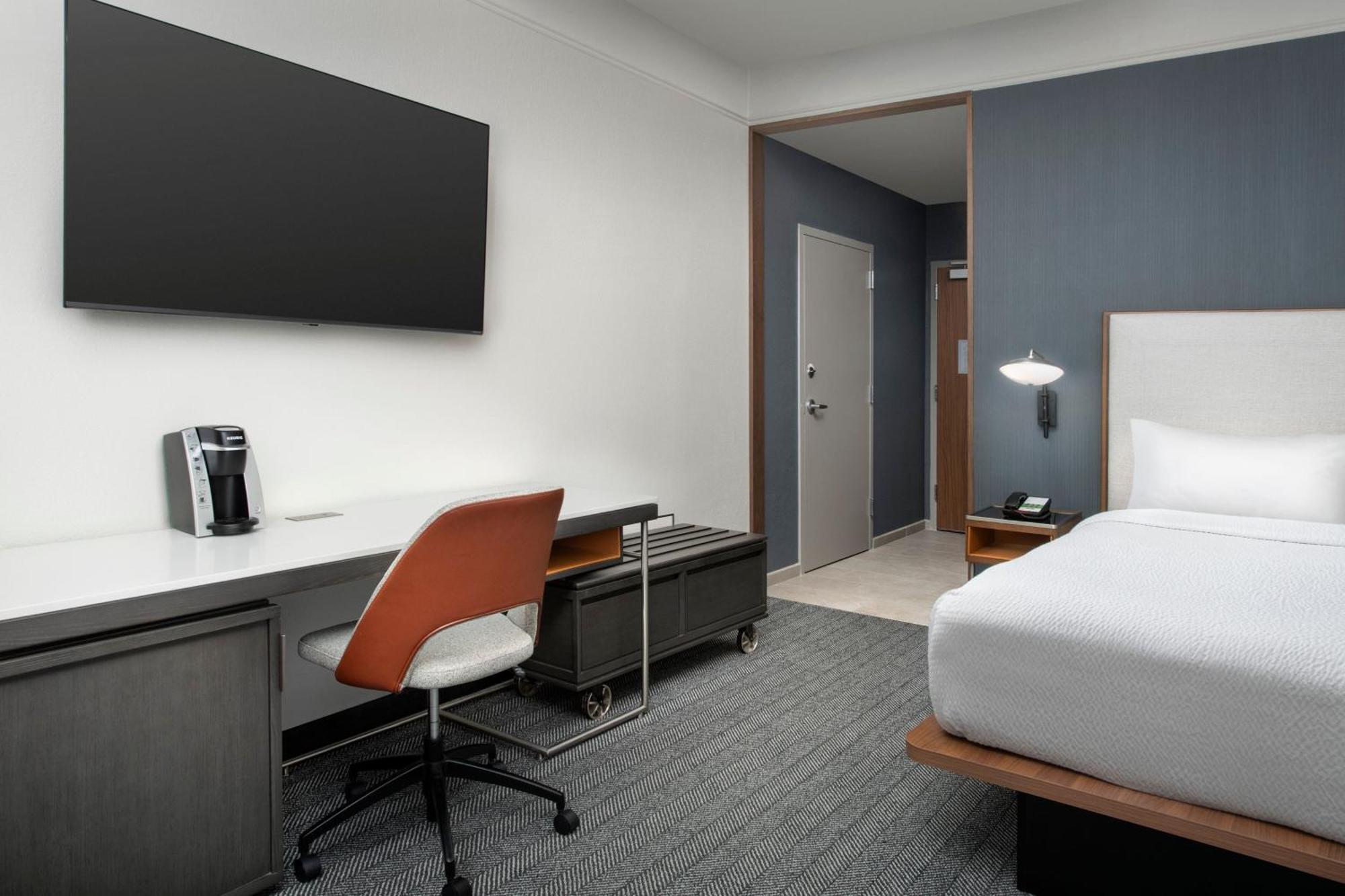 คอร์ทยาร์ด ซาวานนาห์ ดาวน์ทาวน์/ฮิสทอริก ดิสทริก Hotel ภายนอก รูปภาพ