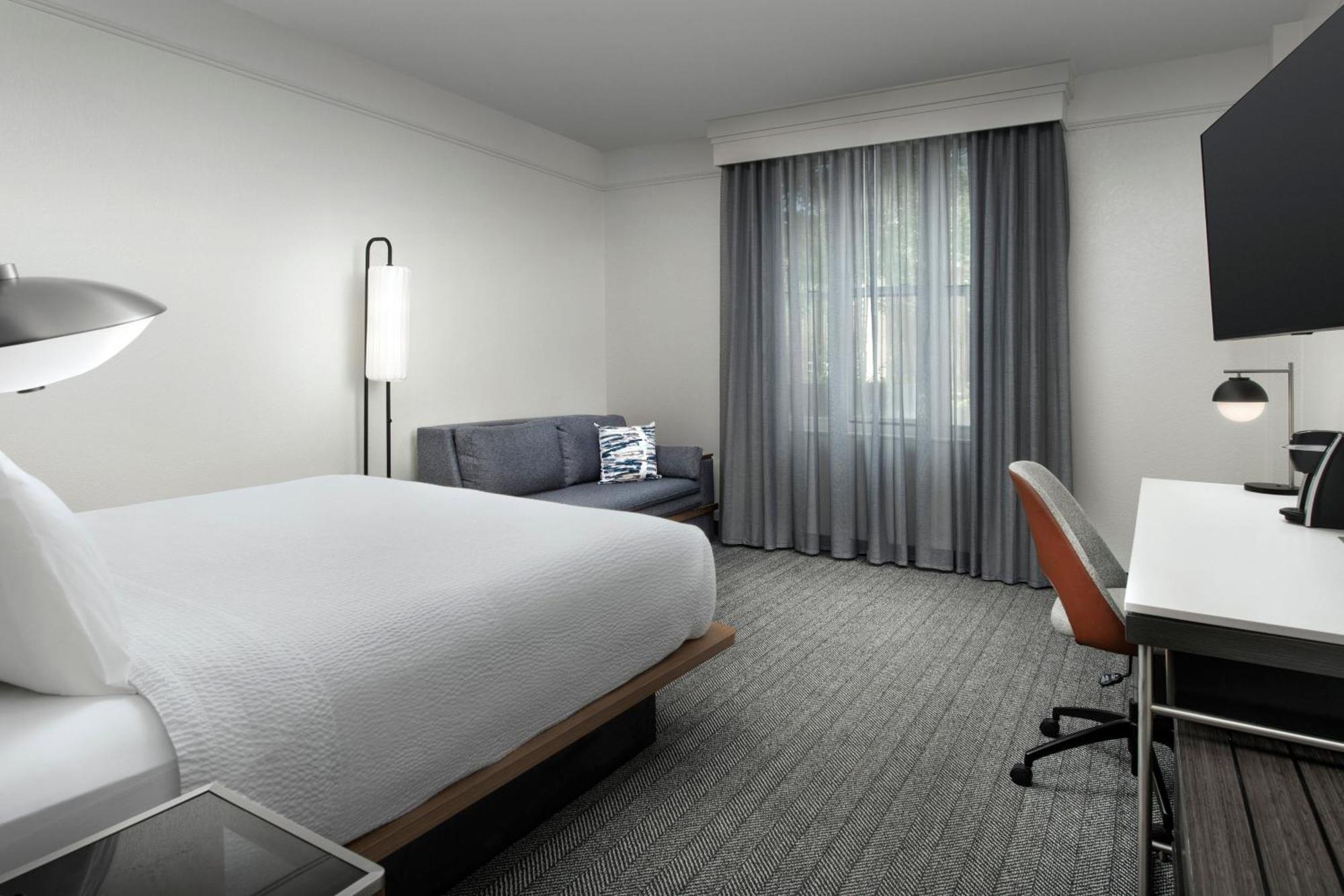 คอร์ทยาร์ด ซาวานนาห์ ดาวน์ทาวน์/ฮิสทอริก ดิสทริก Hotel ภายนอก รูปภาพ